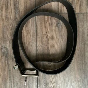 Crook horn belt